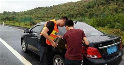 张坊道路救援解答汽车保养的必要性